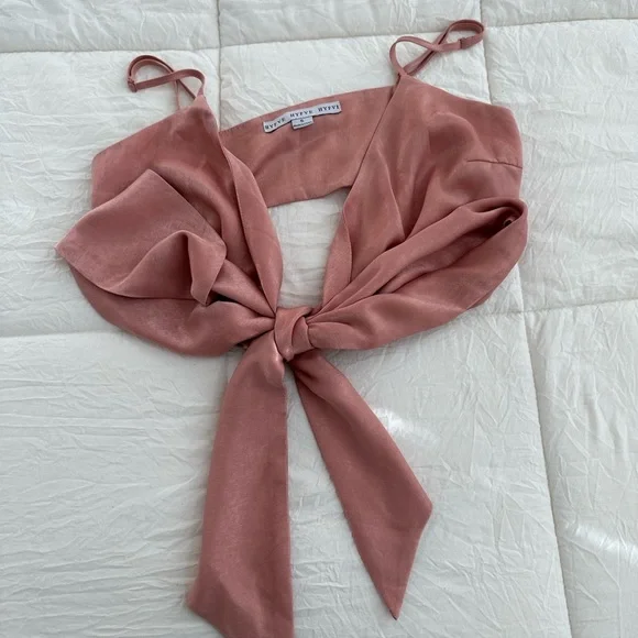 𝅺Silky Tie Top - Picture 5 of 6